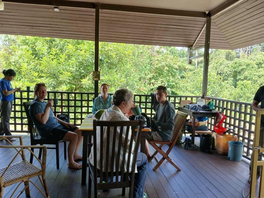 Mulu Tribal Homestay エクステリア 写真