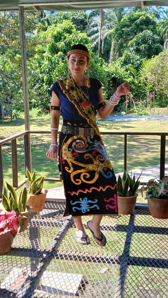 Mulu Tribal Homestay エクステリア 写真